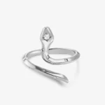 Weißer Naja-Ring